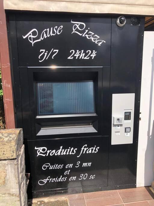Logement A Brive Avec Terrasse Et Climatisation - Pres De La Gare Et Du Centre-Ville - Wifi Et Stationnement Gratuit Exterior photo