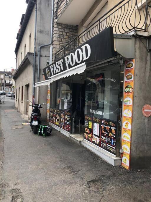 Logement A Brive Avec Terrasse Et Climatisation - Pres De La Gare Et Du Centre-Ville - Wifi Et Stationnement Gratuit Exterior photo