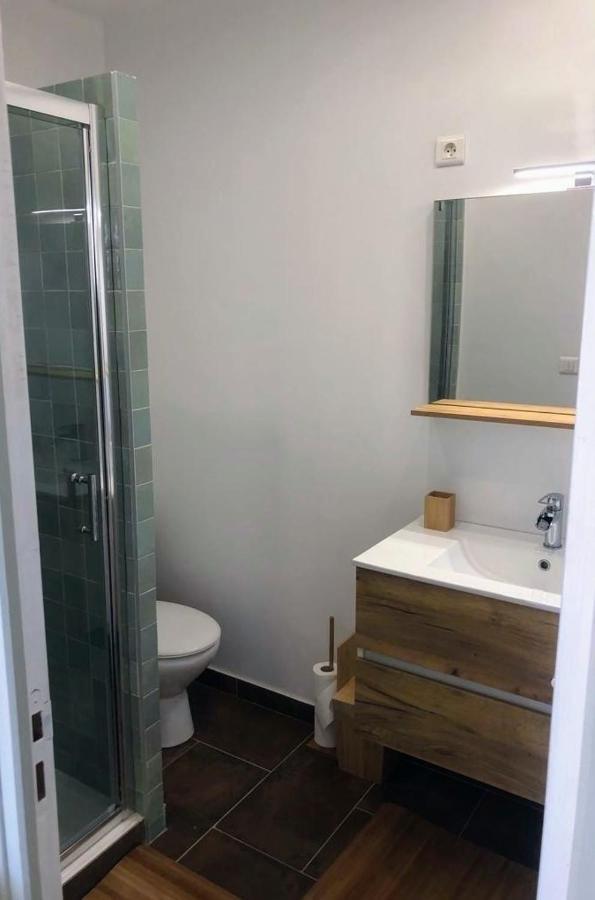 Logement A Brive Avec Terrasse Et Climatisation - Pres De La Gare Et Du Centre-Ville - Wifi Et Stationnement Gratuit Exterior photo